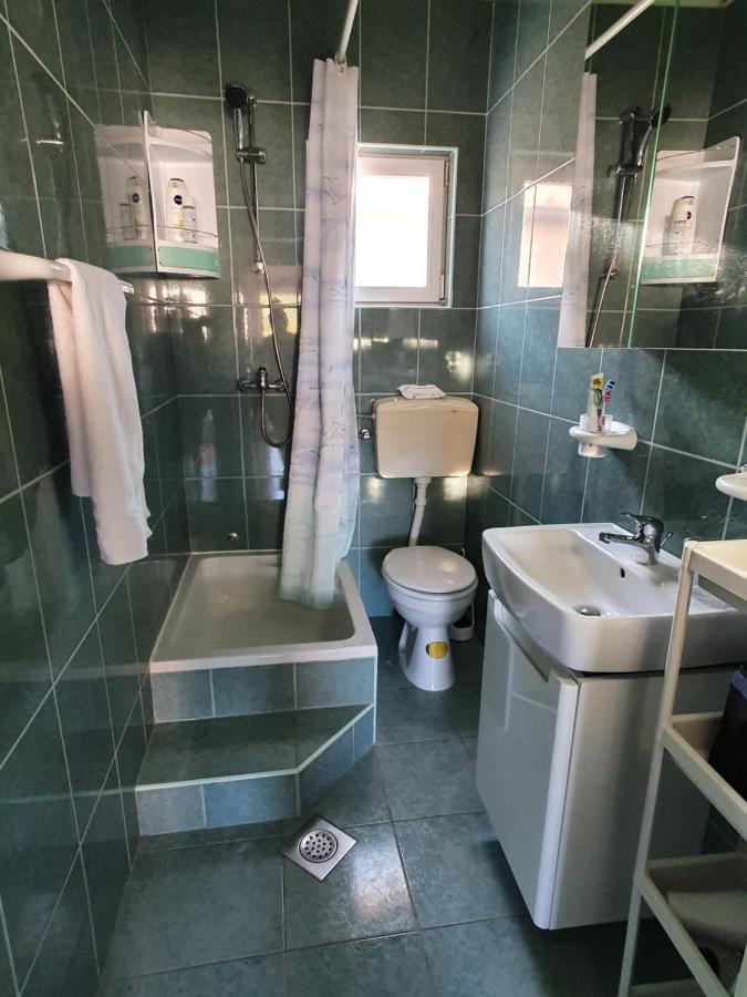 Apartmán Lipa Mare Vir Exteriér fotografie