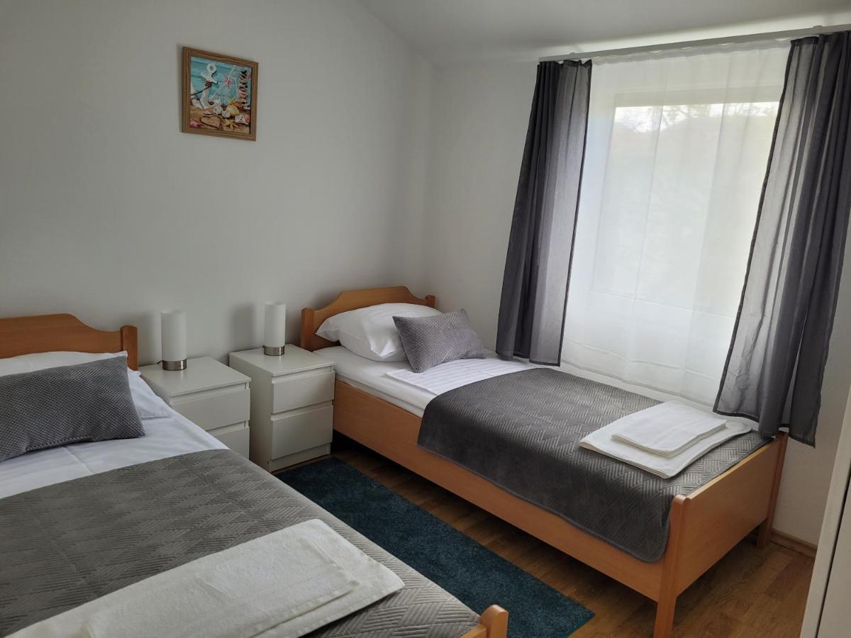 Apartmán Lipa Mare Vir Exteriér fotografie